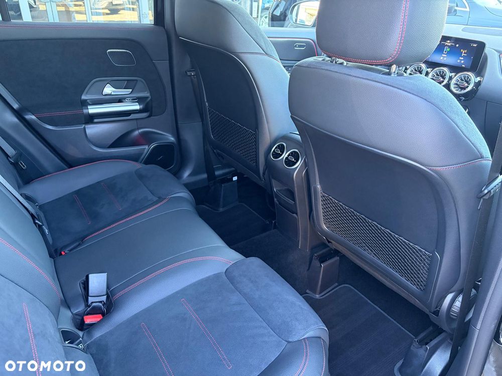 Mercedes-Benz GLA 200 mHEV AMG Line 7G-DCT - 19