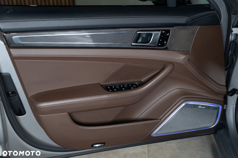 Porsche Panamera Turbo - 10