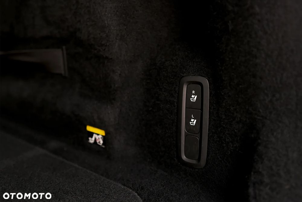 Volvo XC 60 T6 AWD Geartronic RDesign - 40