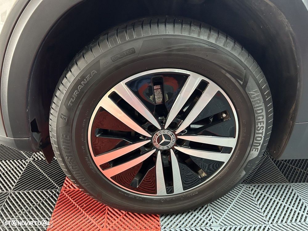 Mercedes-Benz GLB 180 d Progressive - 20