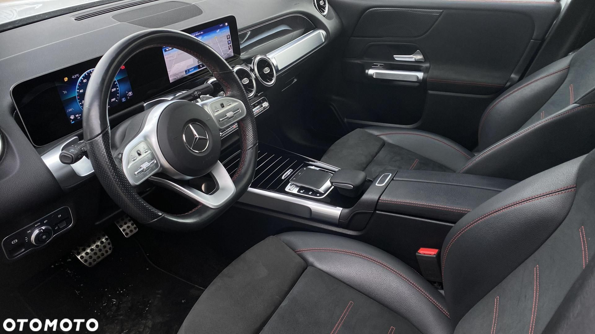 Mercedes-Benz GLB - 9