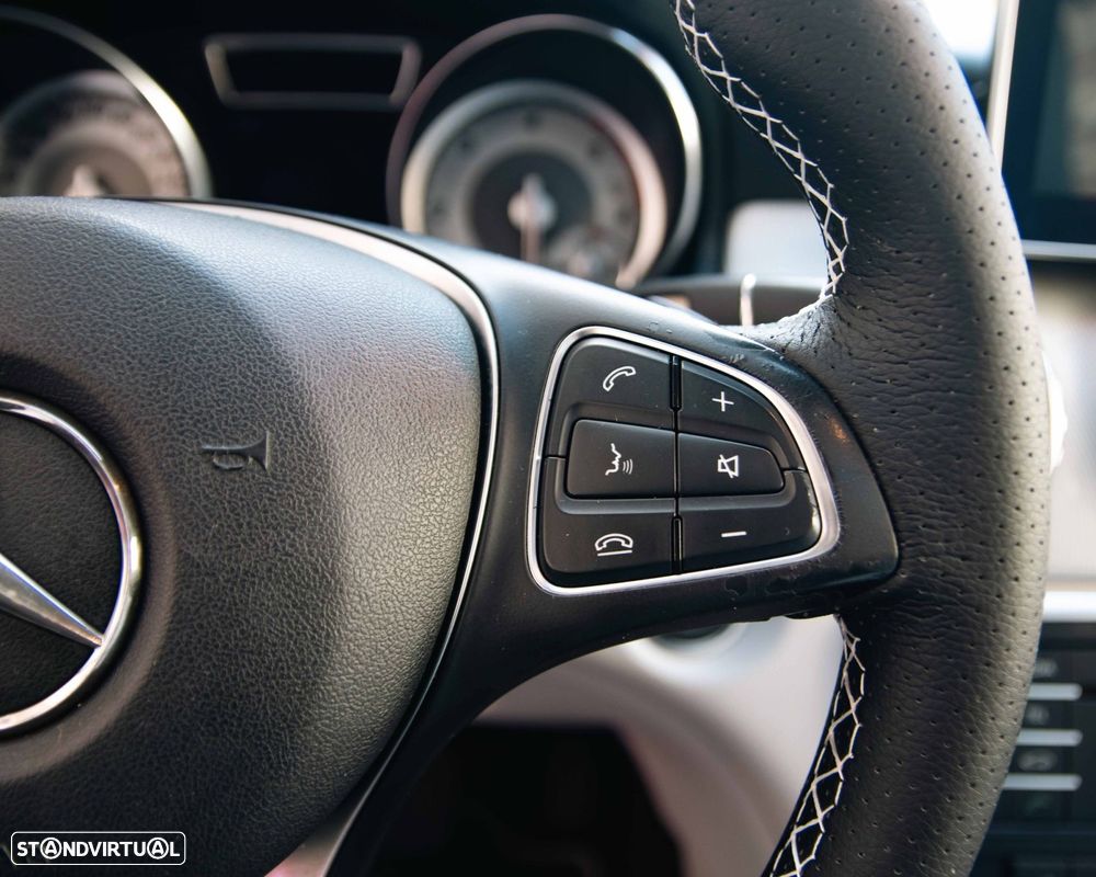 Mercedes-Benz GLA 220 d 7G-DCT Urban - 19