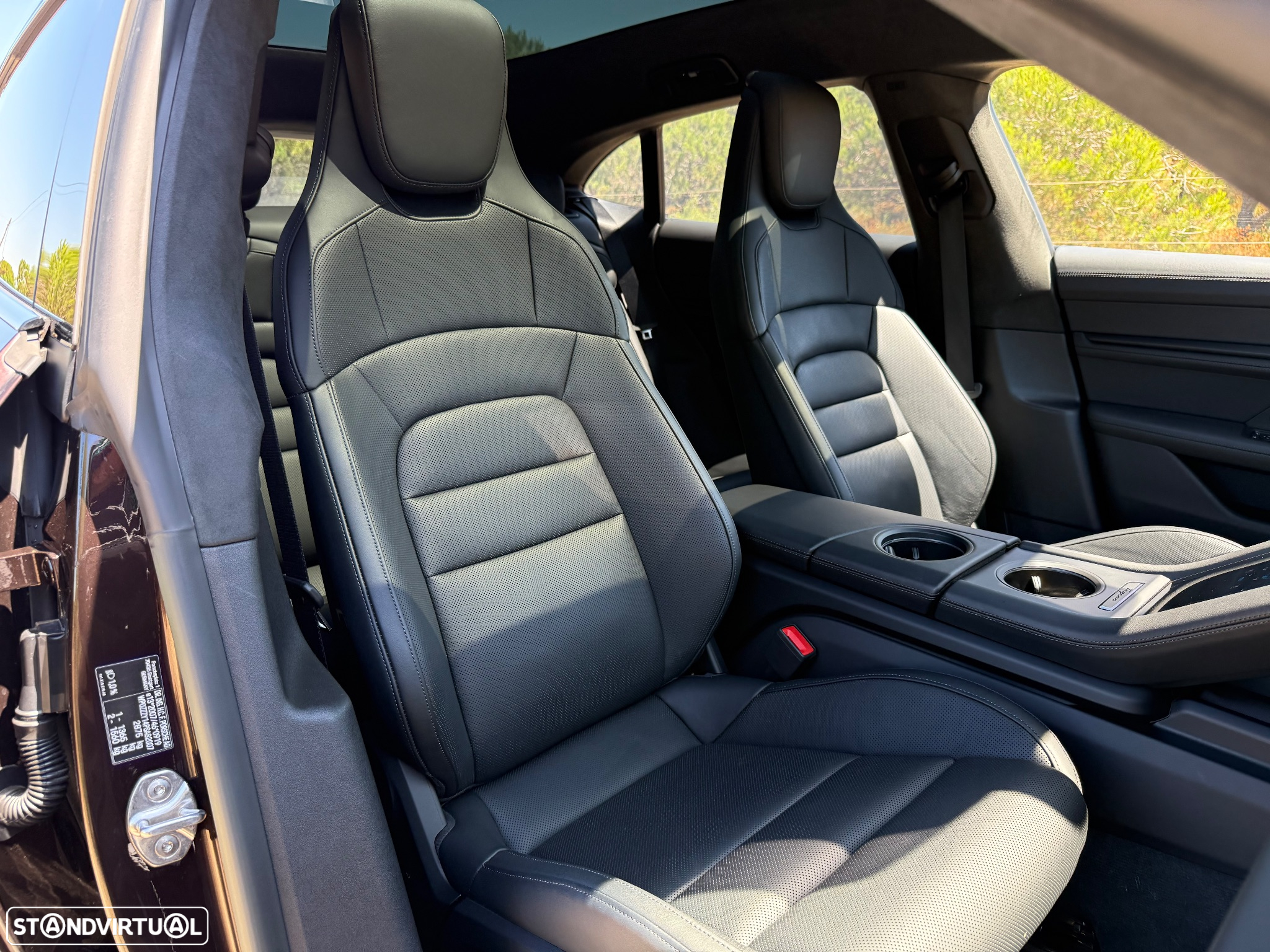 Porsche Taycan Sport Turismo GTS - 15
