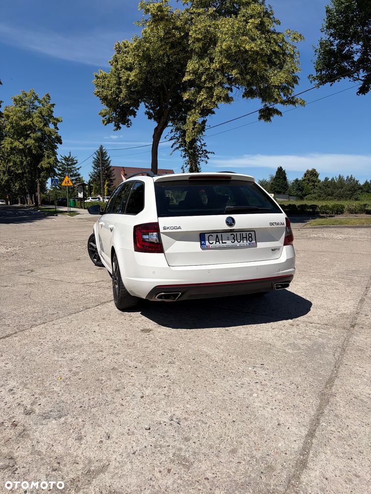 Skoda Octavia 2.0 TDI DSG RS - 6