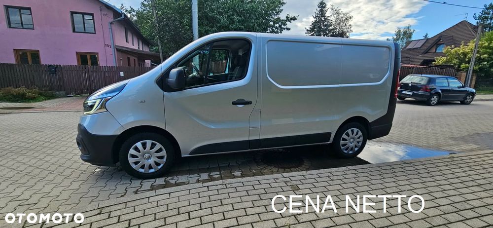 Renault TRAFIC - 2