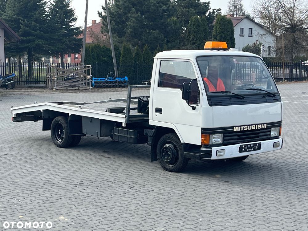 Mitsubishi Canter - 1