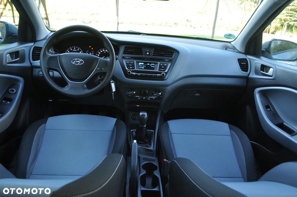 Hyundai i20 1.2 Pure - 26