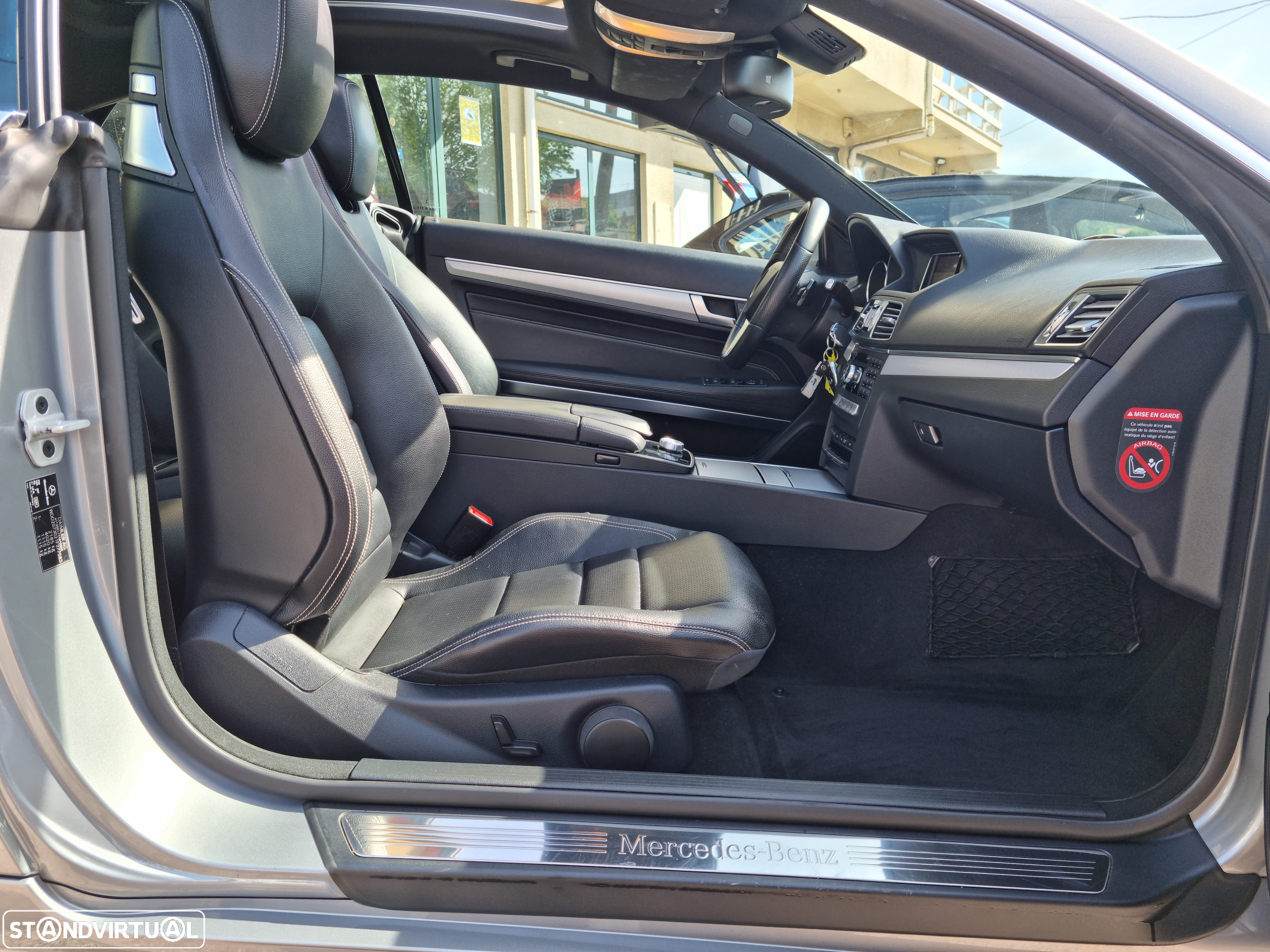 Mercedes-Benz E 220 CDI DPF Coupe BlueEFFICIENCY 7G-TRONIC Avantgarde - 22