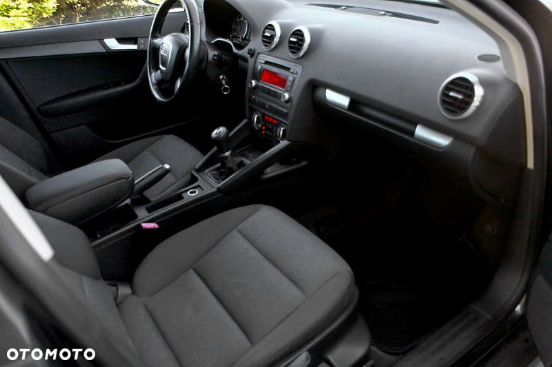 Audi A3 Sportback - 8