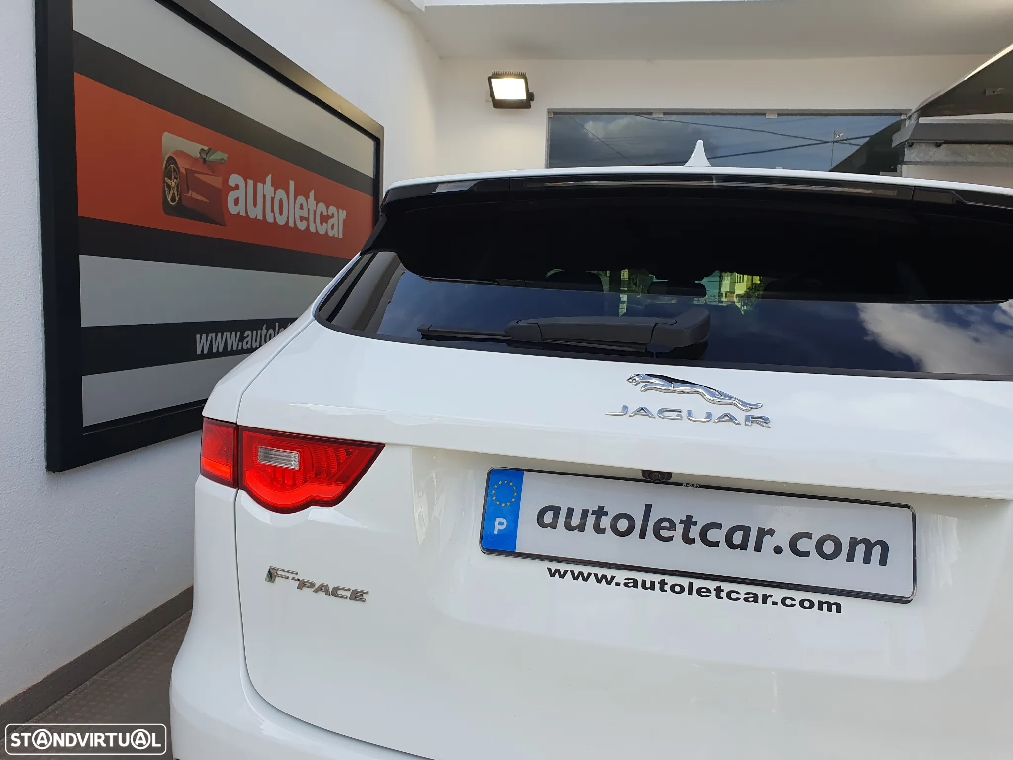 Jaguar F-Pace 20d AWD Aut. R-Sport - 24