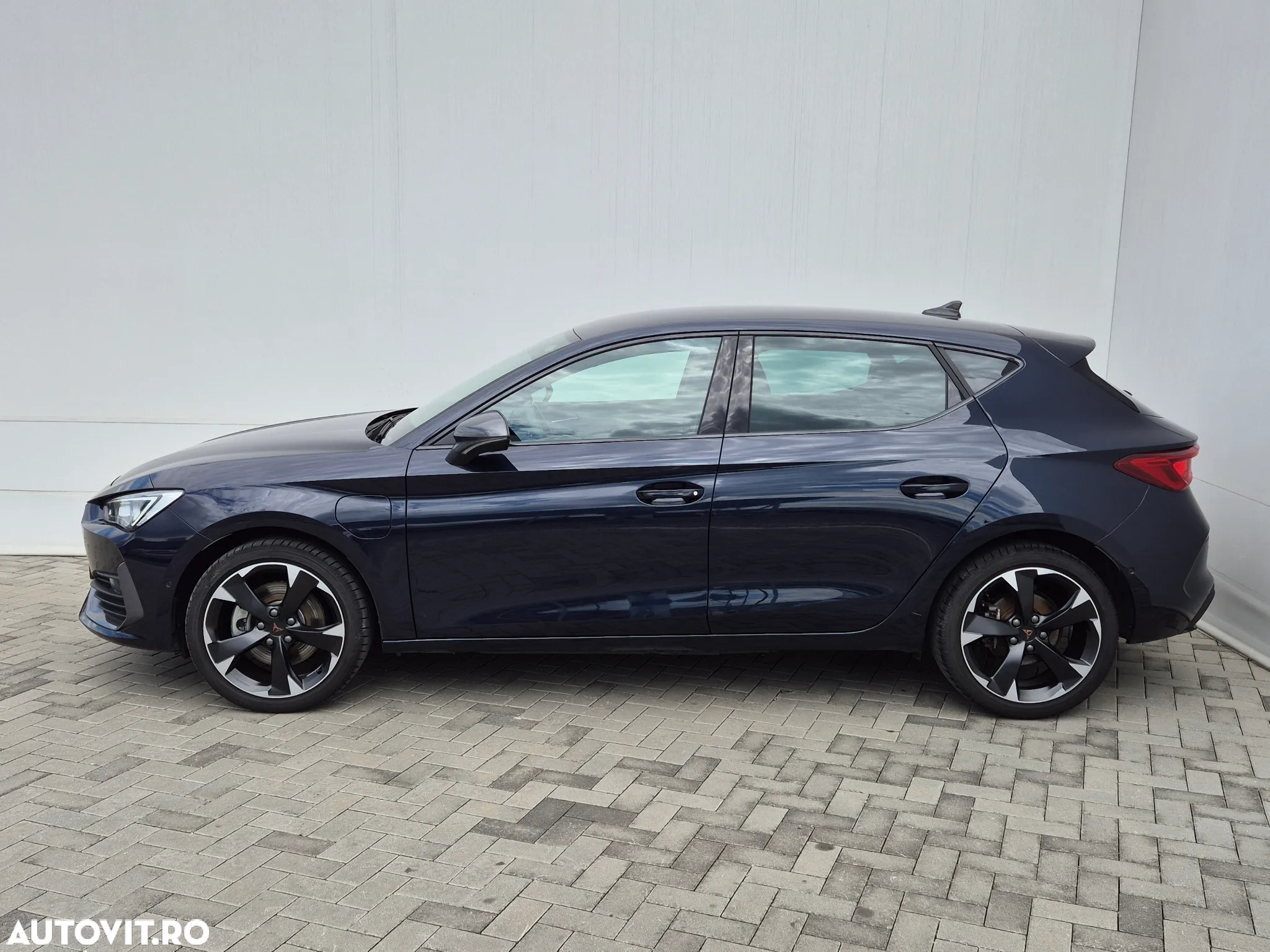 Cupra Leon 1.4 e-Hybrid (150 kW System) - 2