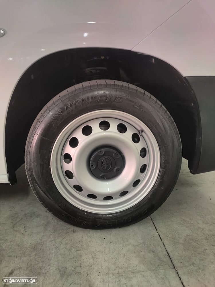 Toyota Proace City 1.5D L2 Exclusive - 17
