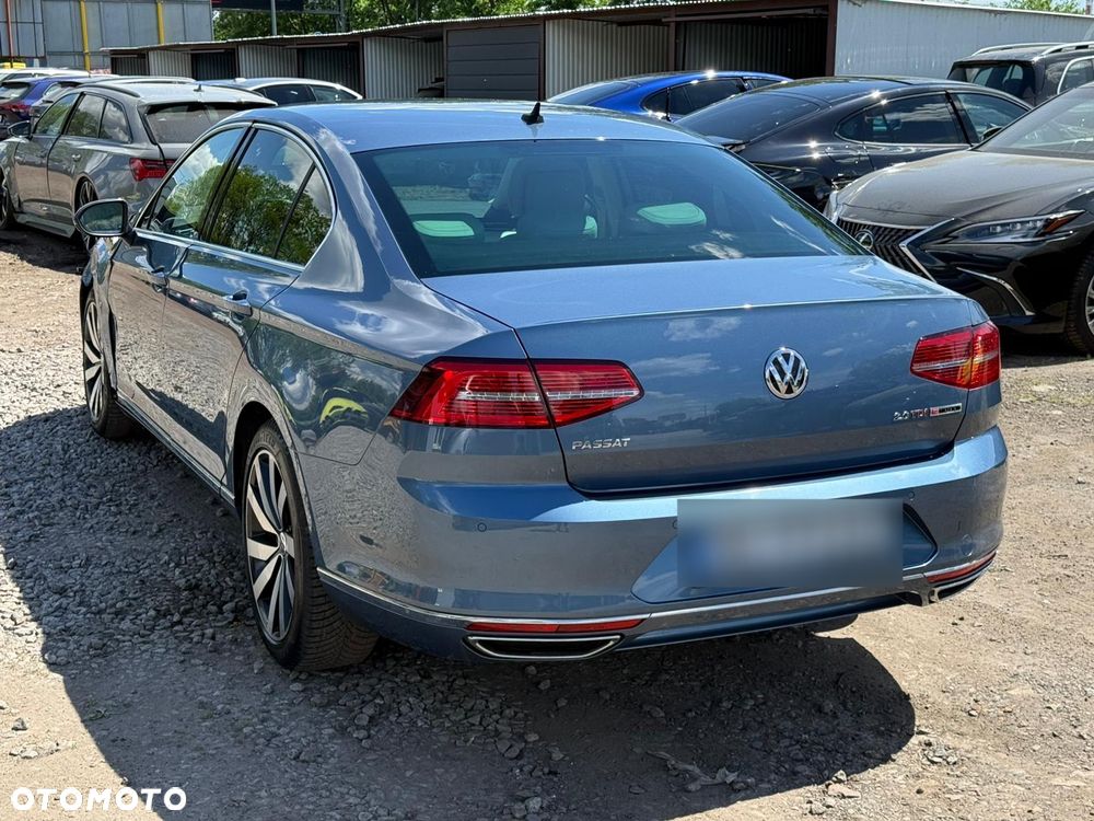Volkswagen Passat 2.0 TDI Bi-Turbo BMT 4Mot Highline DSG - 13