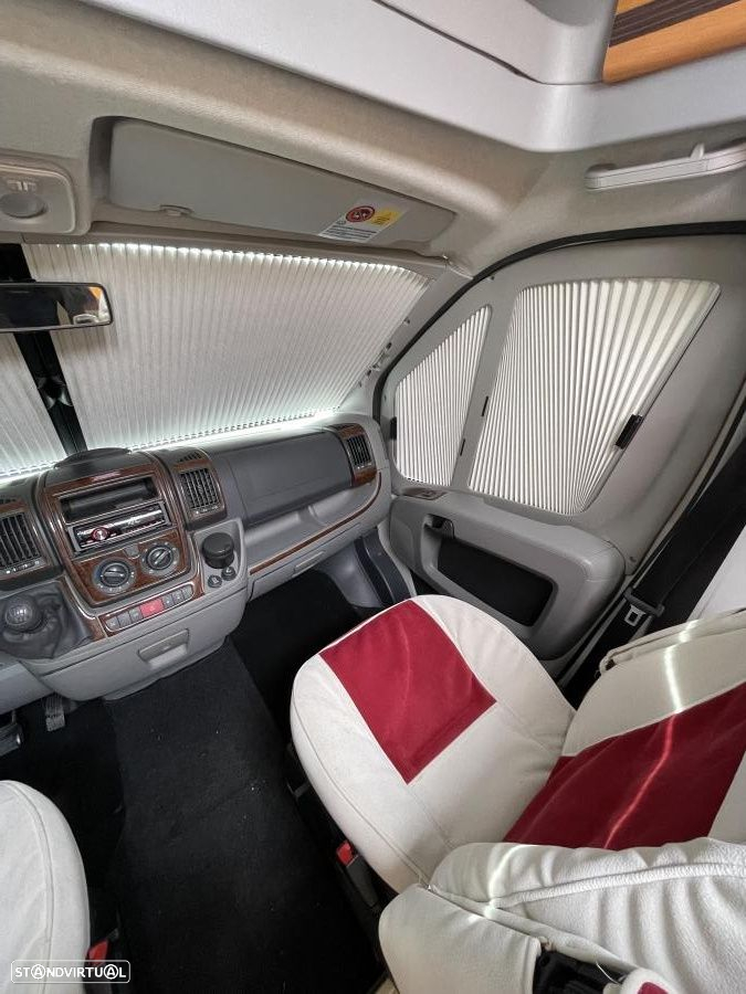 Autostar Auros 80 Distinction 2.3 MJ cama francesa - 20