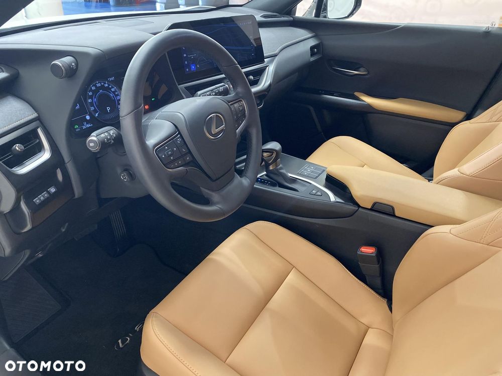 Lexus UX 250h GPF F Sport Design 2WD - 3