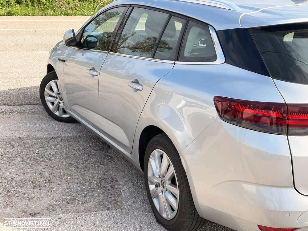 Renault Mégane Sport Tourer 1.5 Blue dCi Limited - 4