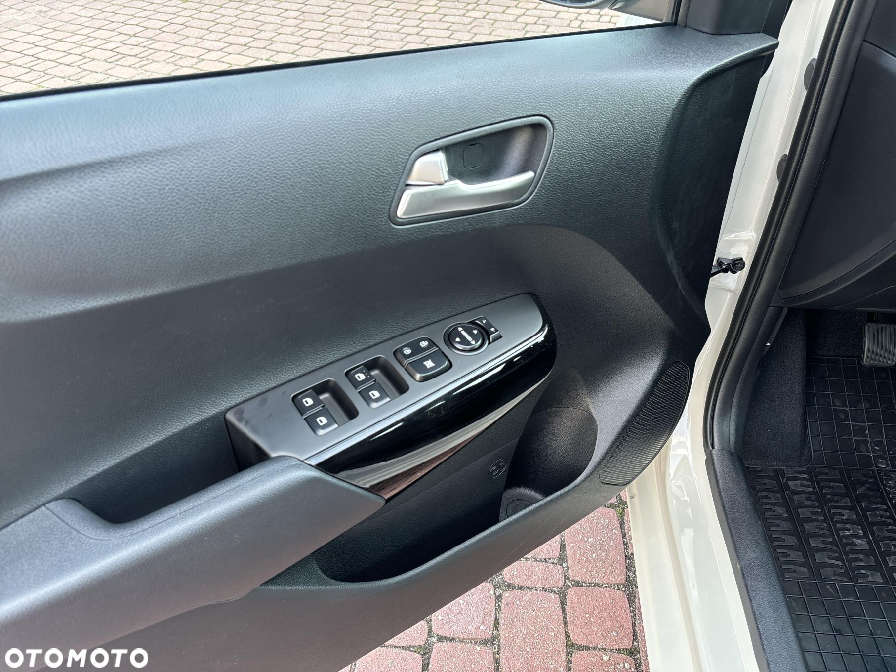 Kia Picanto 1.0 L - 17