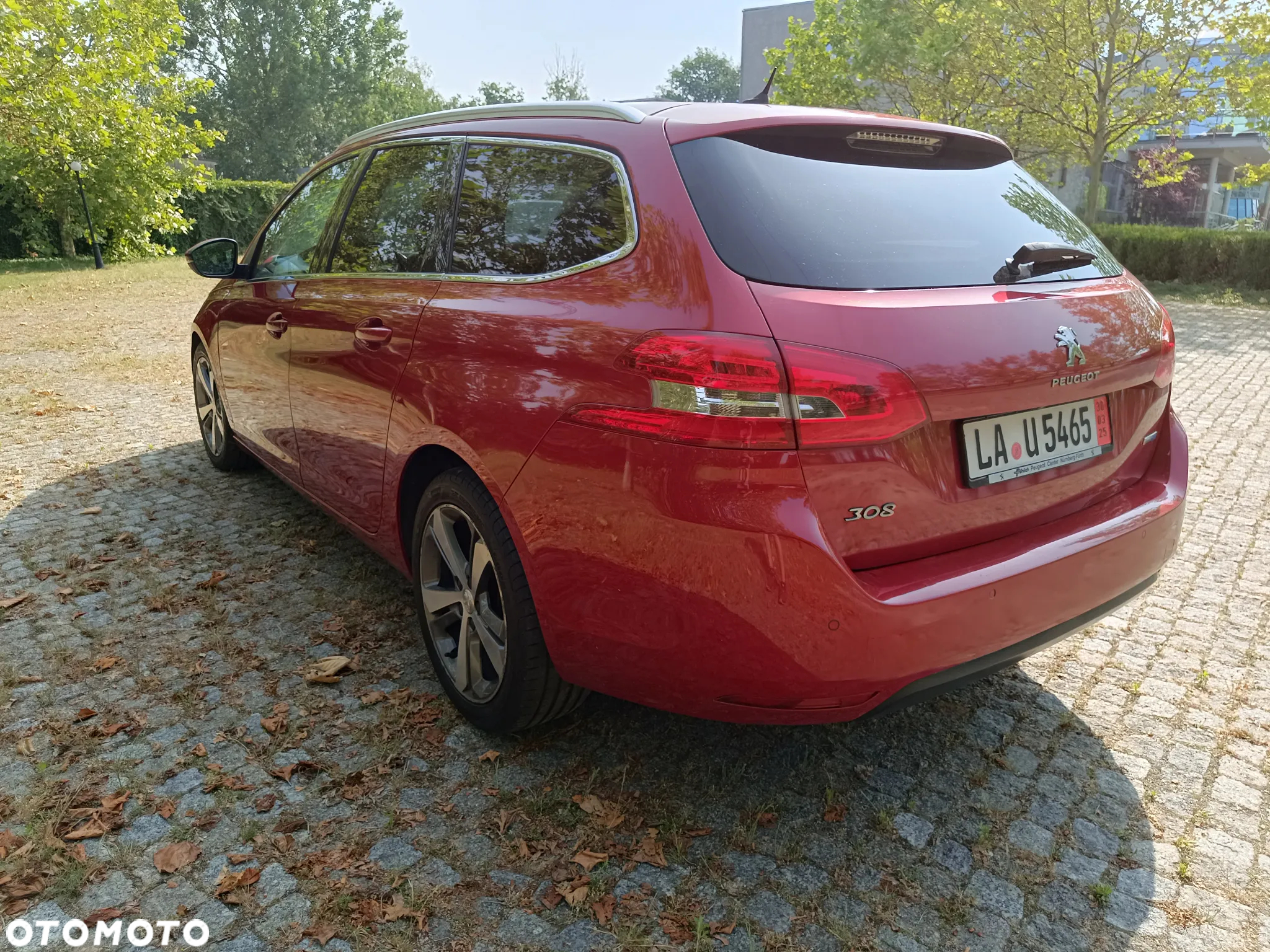 Peugeot 308 SW HDi FAP 150 Allure - 11