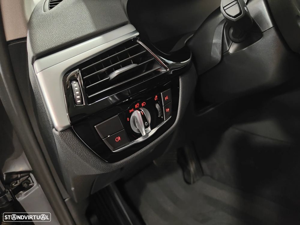 BMW 530 e iPerformance Line Luxury - 51