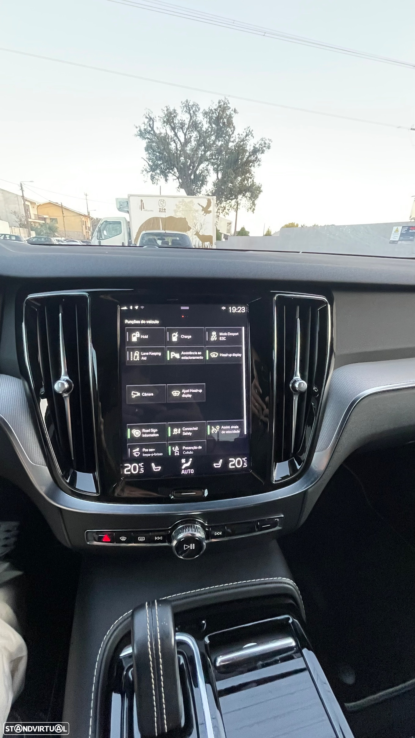 Volvo V60 2.0 T6 AWD TE R-Design - 16