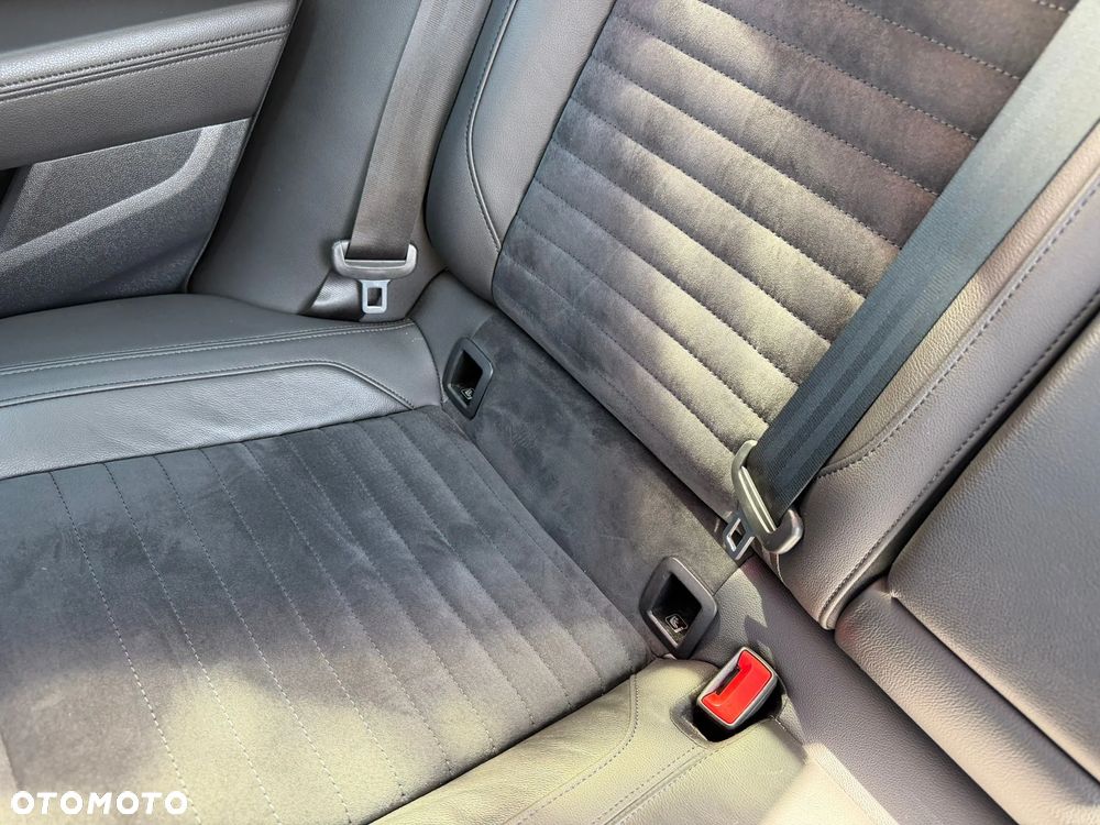 Volkswagen Passat 2.0 TSI BMT Highline DSG - 34