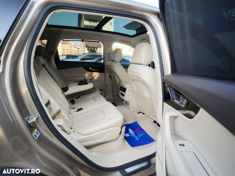 Audi Q7 3.0 TFSI Quattro Tip - 12