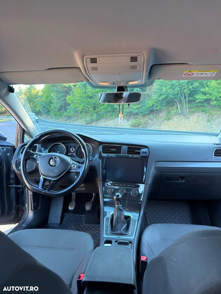 Volkswagen Golf 1.6 TDI Comfortline - 10