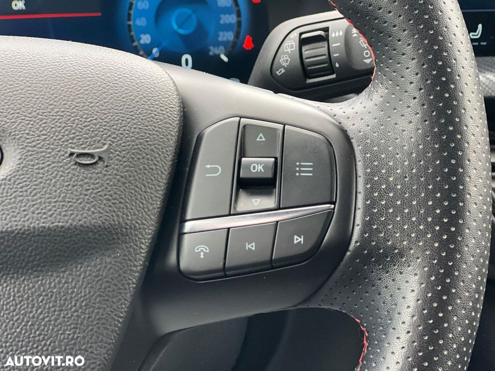 Ford Kuga - 21