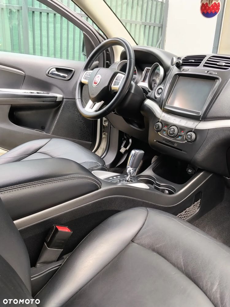 Fiat Freemont 2.0 Multijet Lounge AWD - 12