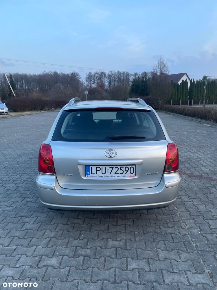 Toyota Avensis 1.8 VVT-i Terra - 8