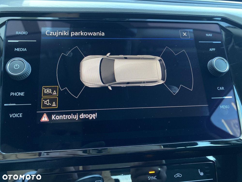 Volkswagen Passat Variant 2.0 TDI EVO Business - 23