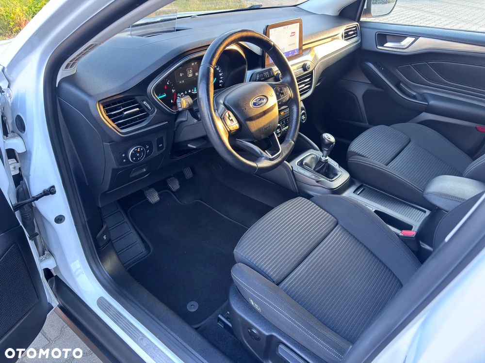 Ford Focus 2.0 EcoBlue Titanium Business - 11