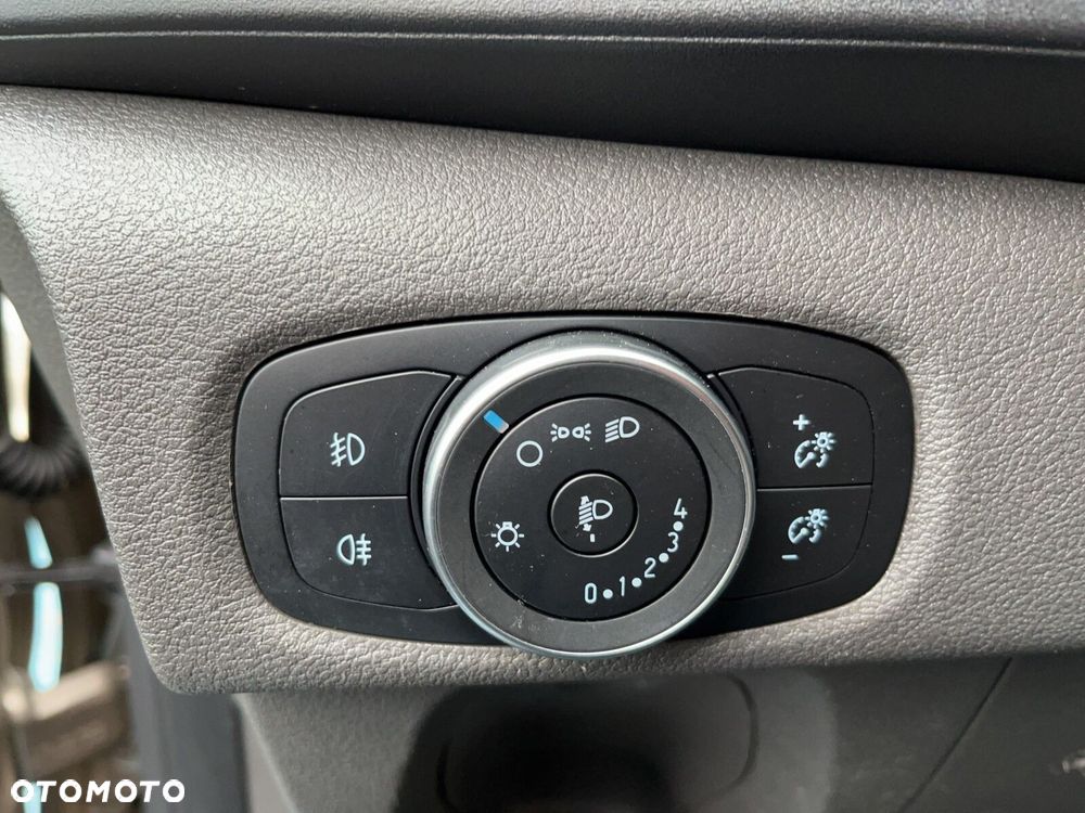 Ford Transit Custom - 19