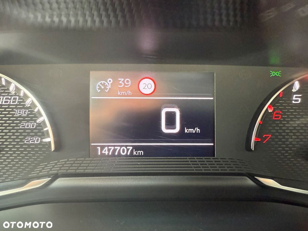 Peugeot 2008 1.5 BlueHDi Active Pack S&S - 15