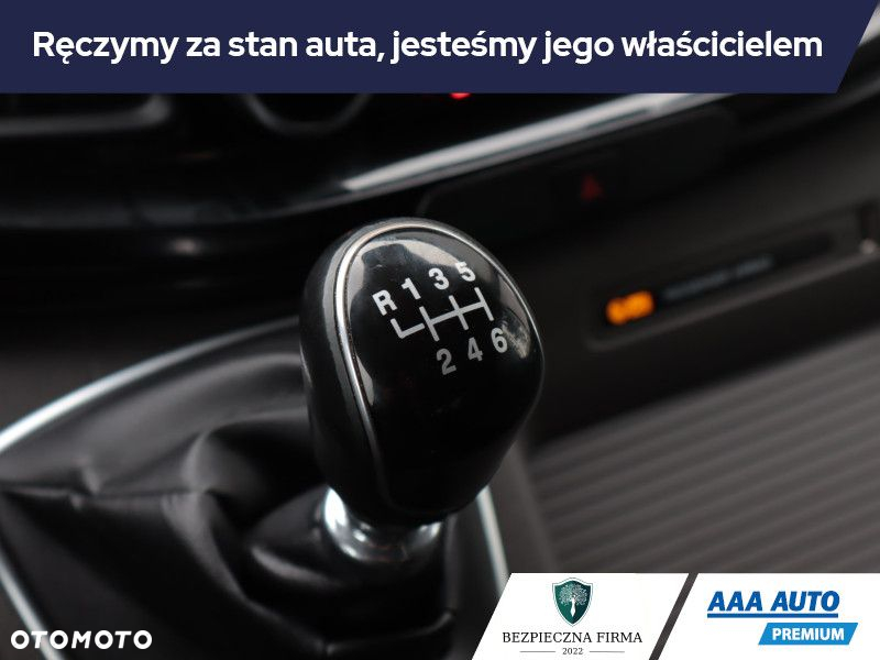 Ford Tourneo Custom - 17