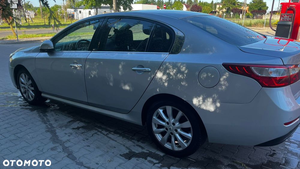 Renault Latitude - 15