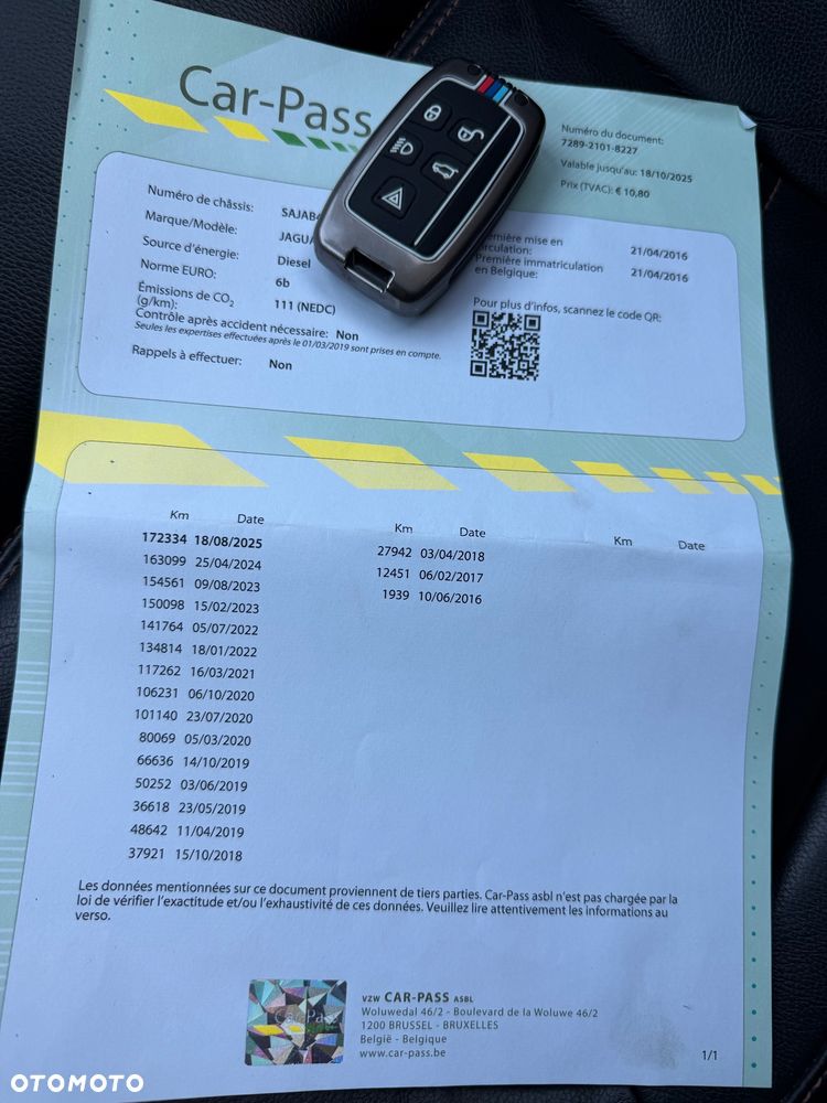 Jaguar XE 2.0 D R-Sport - 37