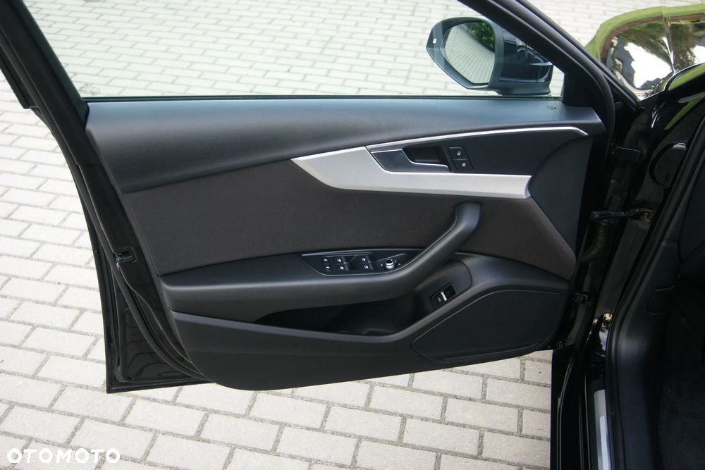 Audi A4 Avant 2.0 TDI - 21