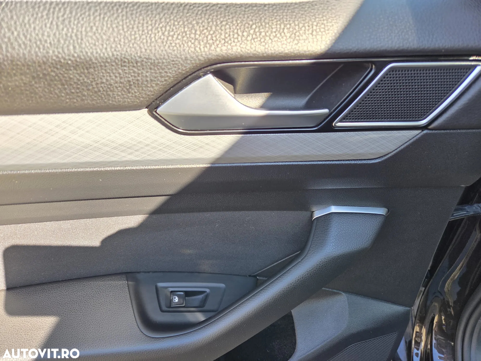 Volkswagen Passat 2.0 TDI DSG Comfortline - 20