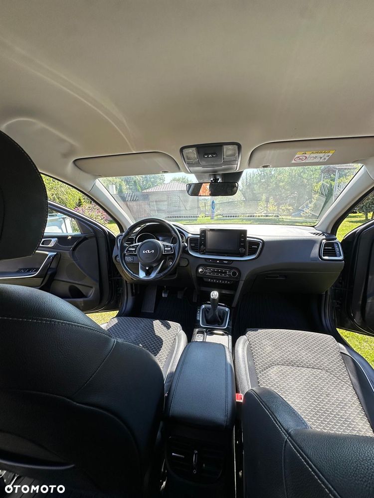 Kia Ceed 1.5 T-GDI L - 12
