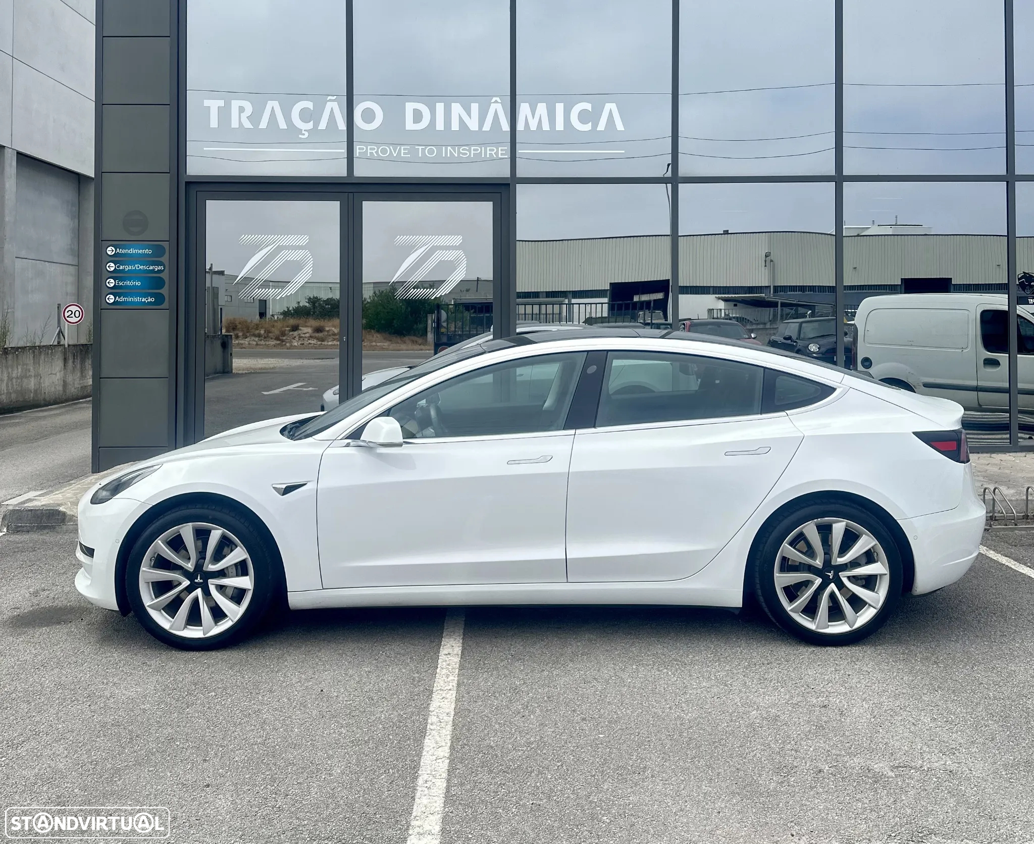 Tesla Model 3 Standard Range Plus RWD - 7