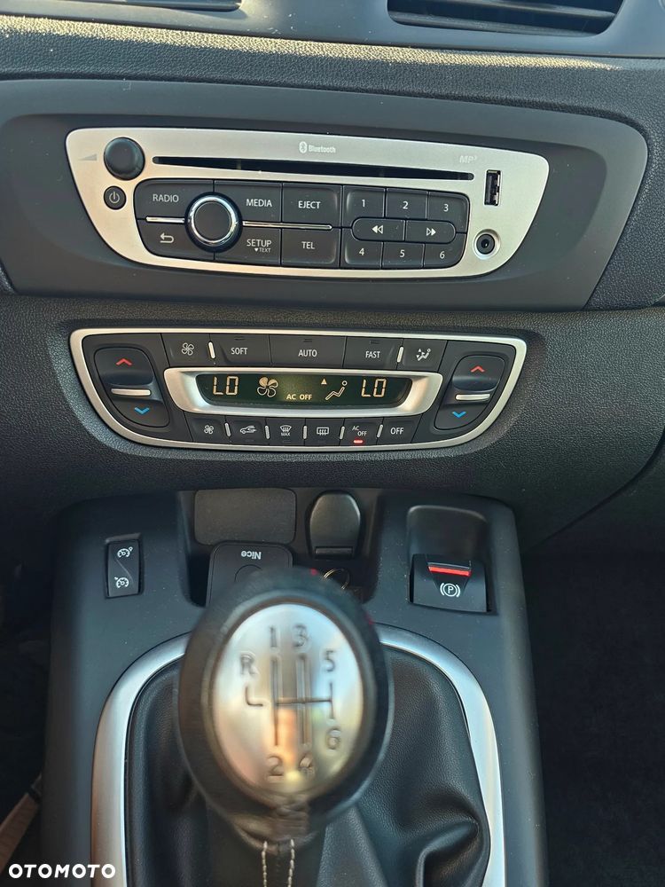 Renault Scenic 1.6 dCi Energy Limited - 16