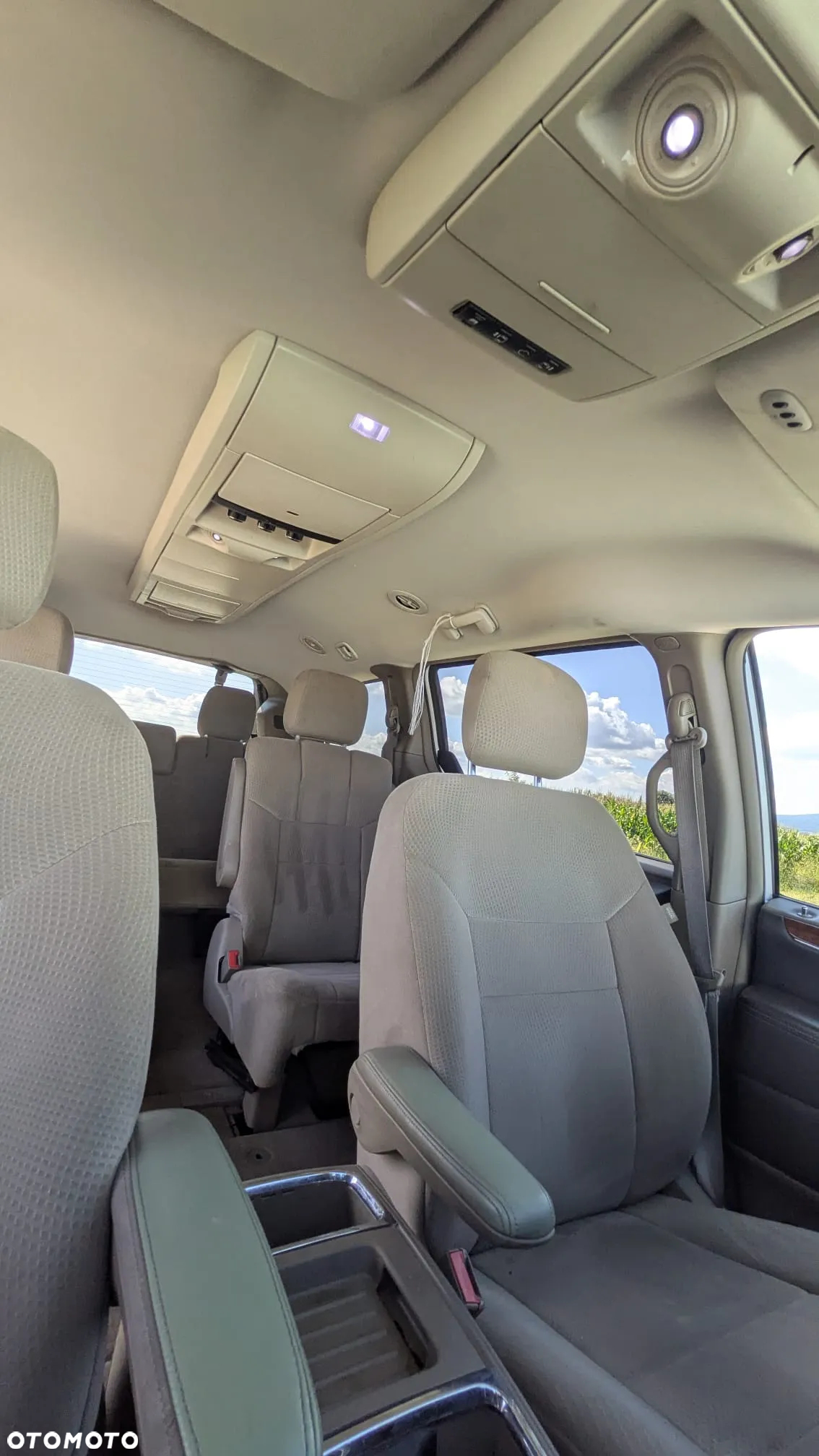 Chrysler Town & Country 3.6 Touring - 11