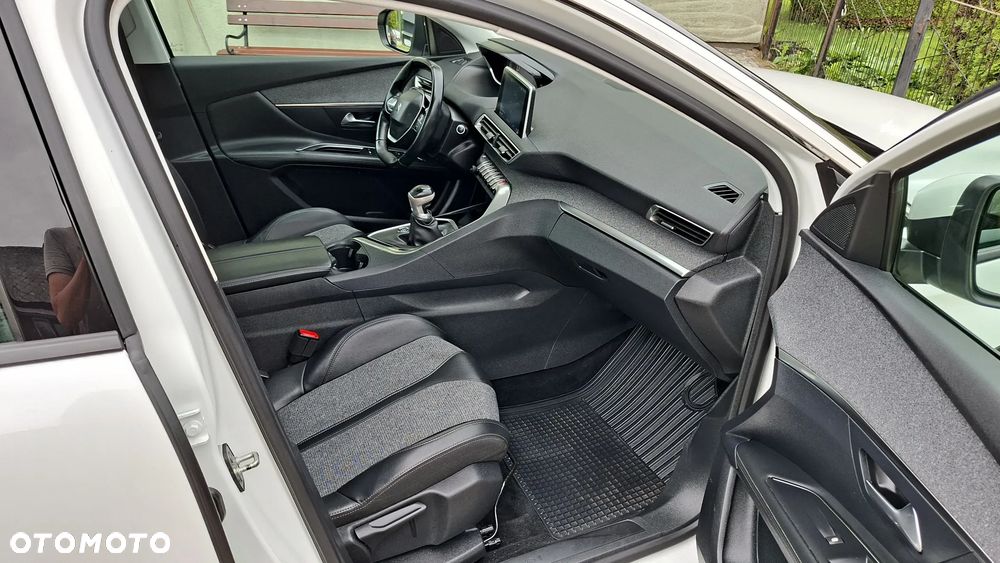 Peugeot 3008 BlueHDi 130 Stop & Start Allure - 31