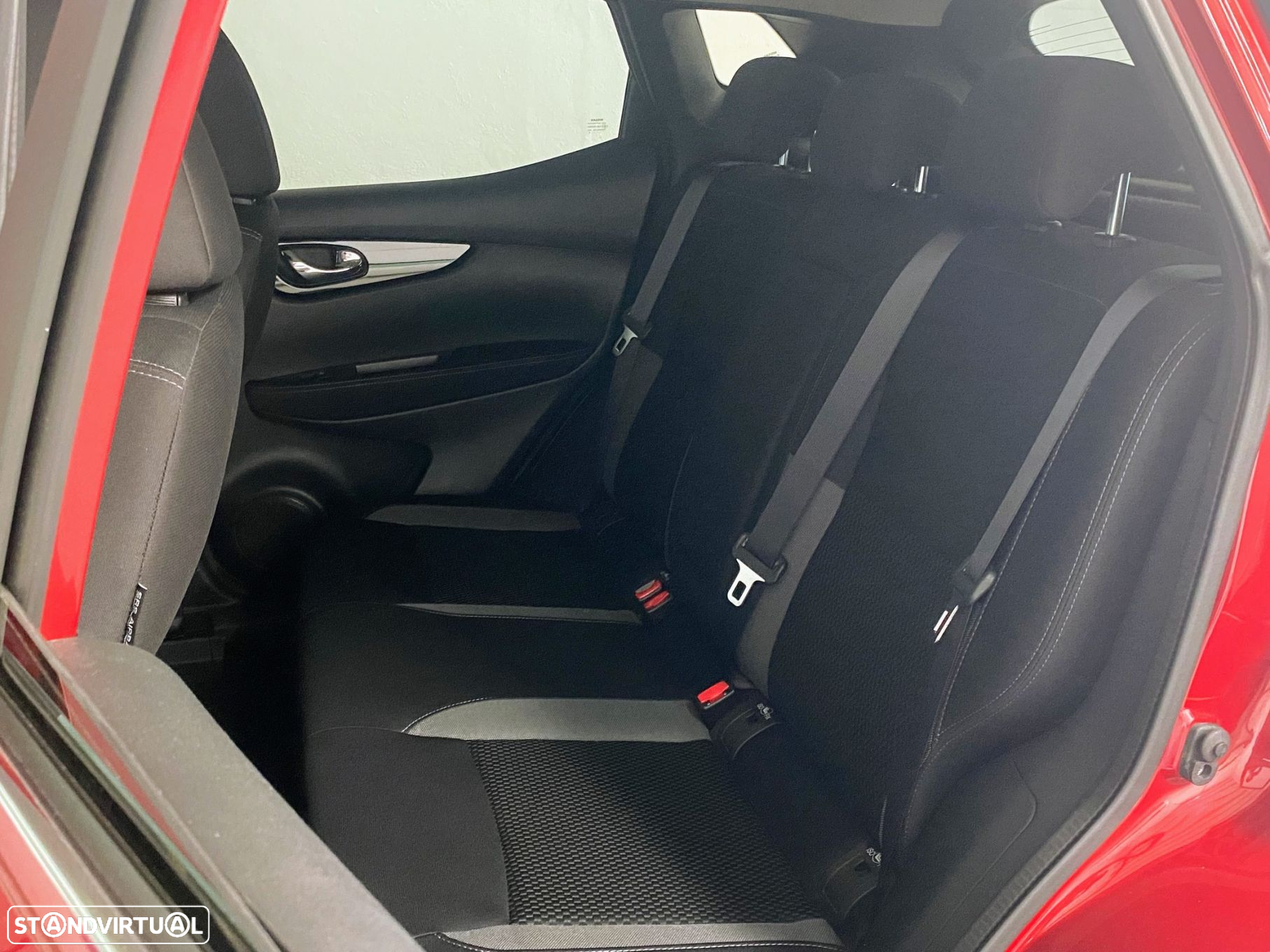 Nissan Qashqai 1.5 dCi N-Connecta DCT - 11