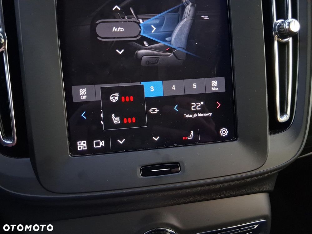 Volvo XC 40 - 24