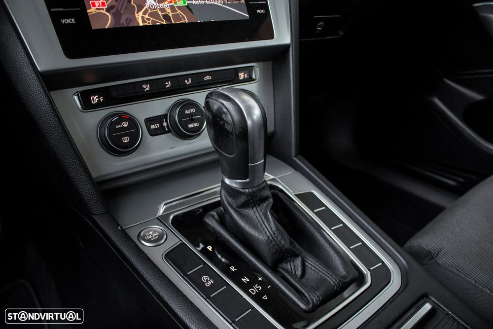 VW Passat Variant 1.6 TDI (BlueMotion ) DSG Comfortline - 20