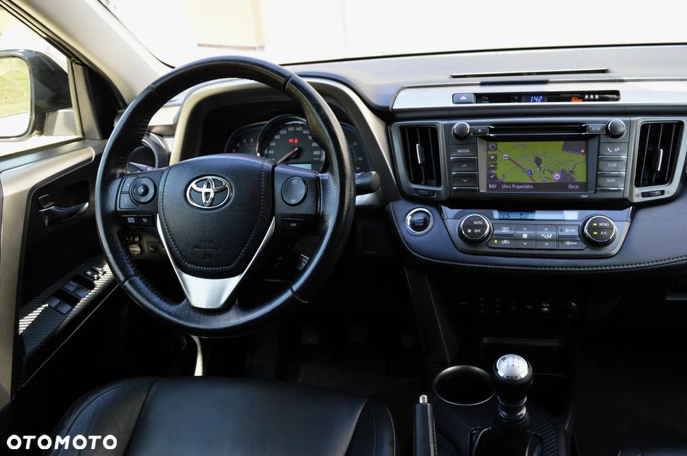 Toyota RAV4 2.2 D-4D Prestige - 9