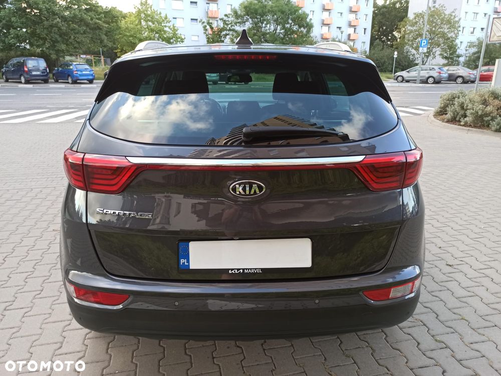 Kia Sportage 1.7 CRDI 2WD ISG Dream-Team Edition - 8