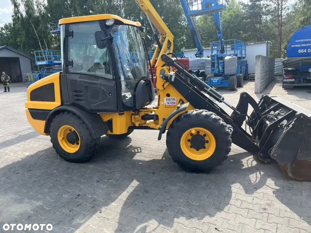 JCB 406 - 14